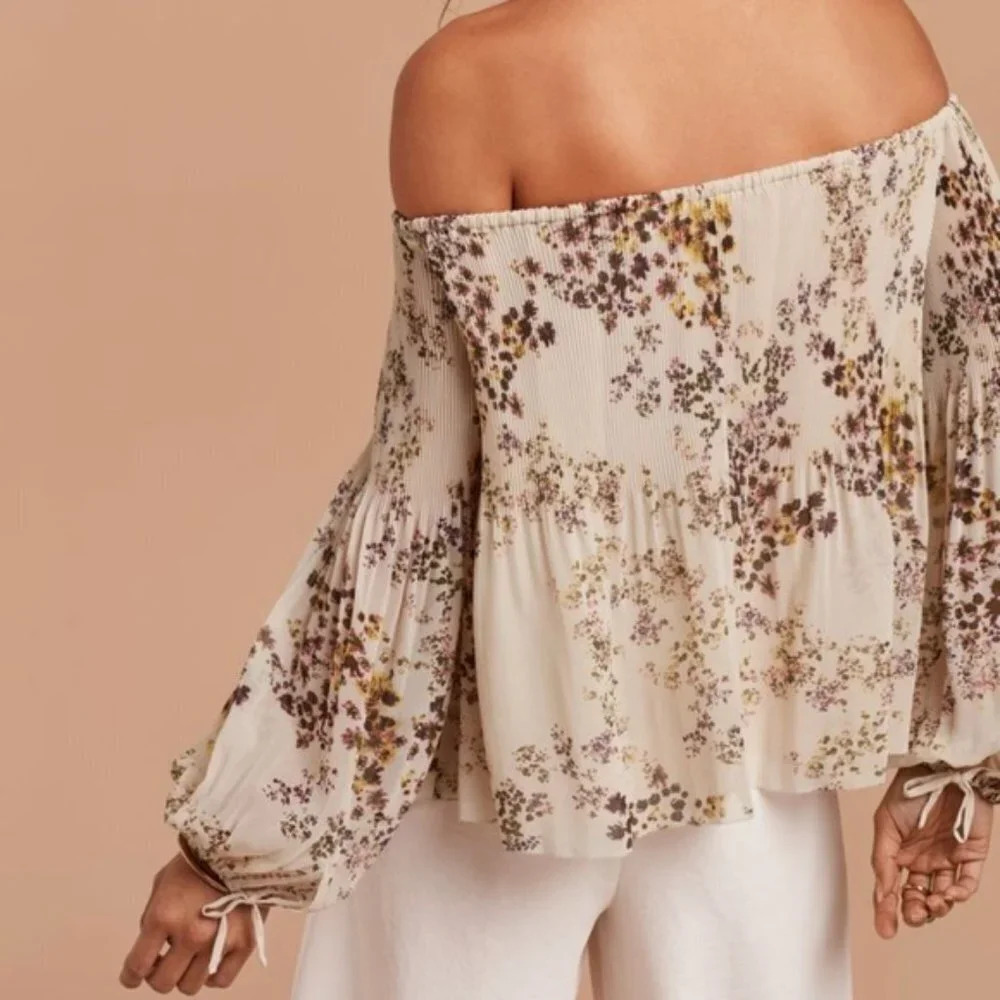 Aritzia Wilfred Talence Pleated Floral Garden Blouse Yellow Sz S - Picture 3 of 8